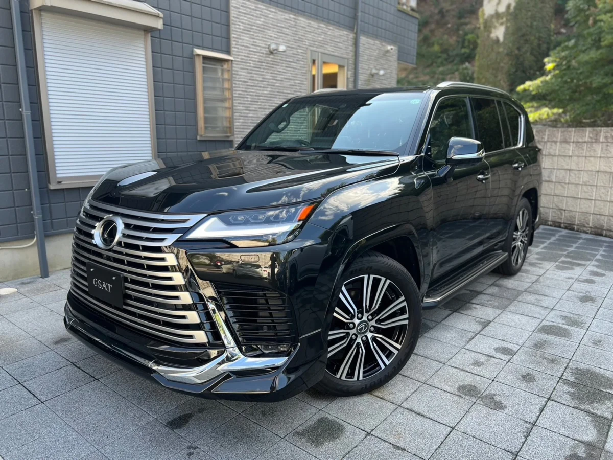 2025 Lexus LX 600 4WD - Ultimate Luxury & Power in Black (No.J0961017) for export from Japan