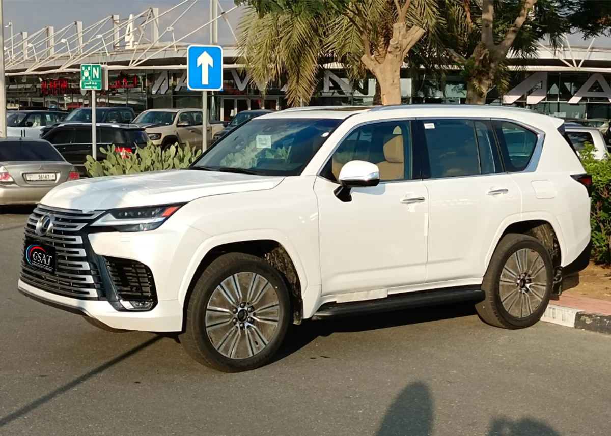 Lexus  LX500d (No-830718)