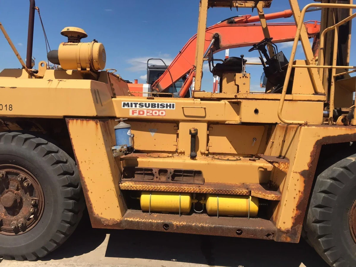 Mitsubishi FD200 20-ton Diesel Forklift ( Made in Japan) (No.780606)