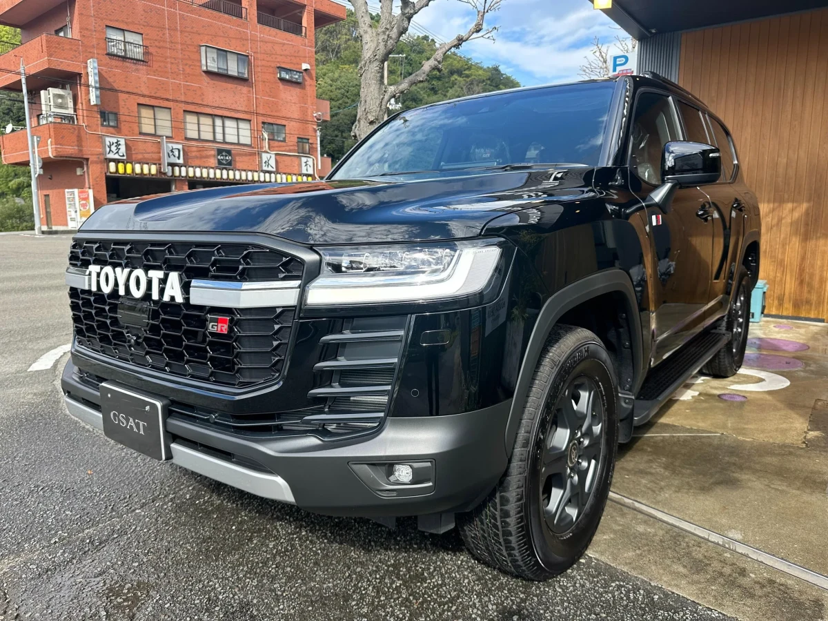2025 Toyota Land Cruiser 300 3.3 GR Sport Diesel Turbo Black (No.961022)