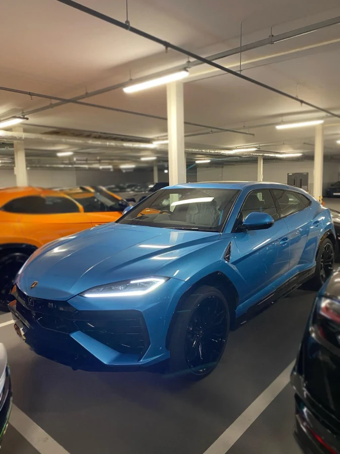 2025 Lamborghini Urus SE for export from Japan
