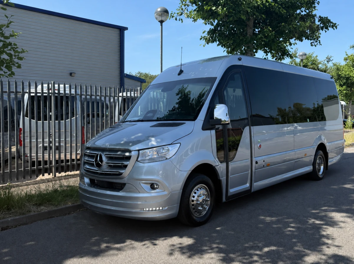 Mercedes-Benz Sprinter EVM Avantgarde 16-Seater Minibus RHD for export from Japan