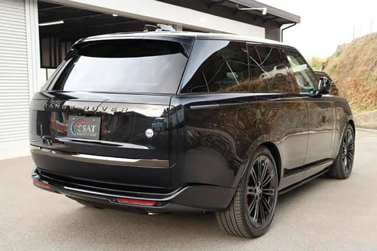 Land Rover Range Rover SV 4.4L P530 Standard Wheelbase 4WD with New Car -Black ( No-960681) for export from Japan