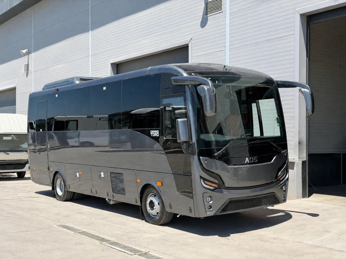 AOS Grand Toro II VIP 21-Seat Midi Coach RHD for export from Japan