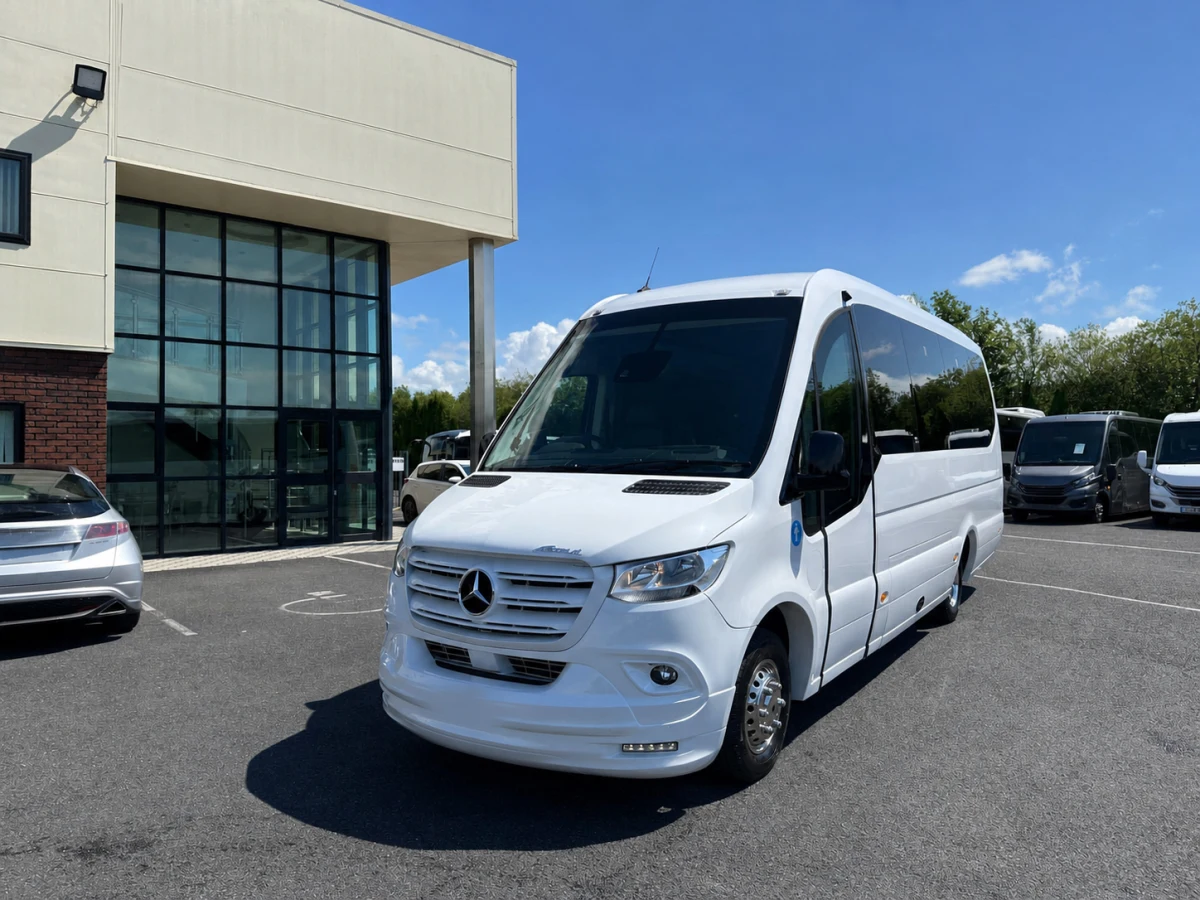 Mercedes-Benz Sprinter Ferqui Sunset 19-Seater Midi Coach RHD for export from Japan