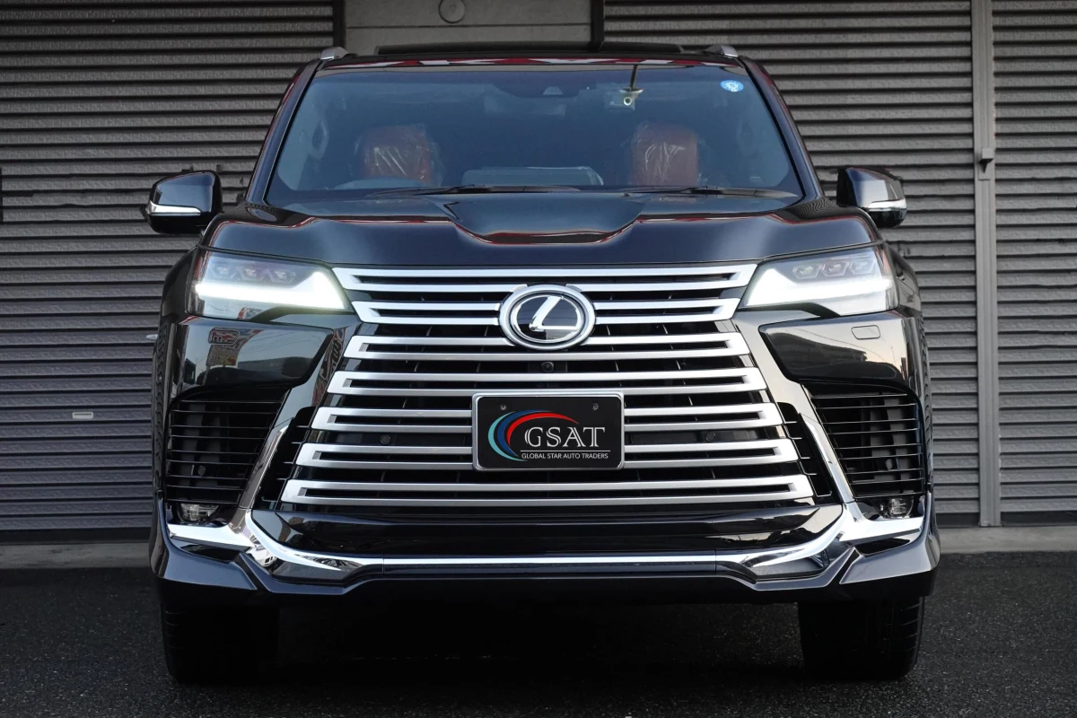 2025 Lexus LX 600 Executive AWD Levinson 4-Seater (No.960732) for export from Japan