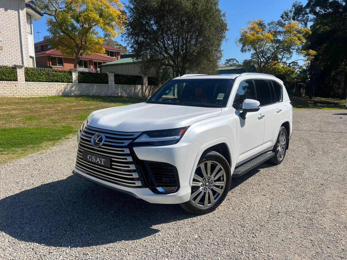 2025 LEXUS  Ultra Luxury (2 Units) BrandNew LX600  (No.J0817) for export from Japan