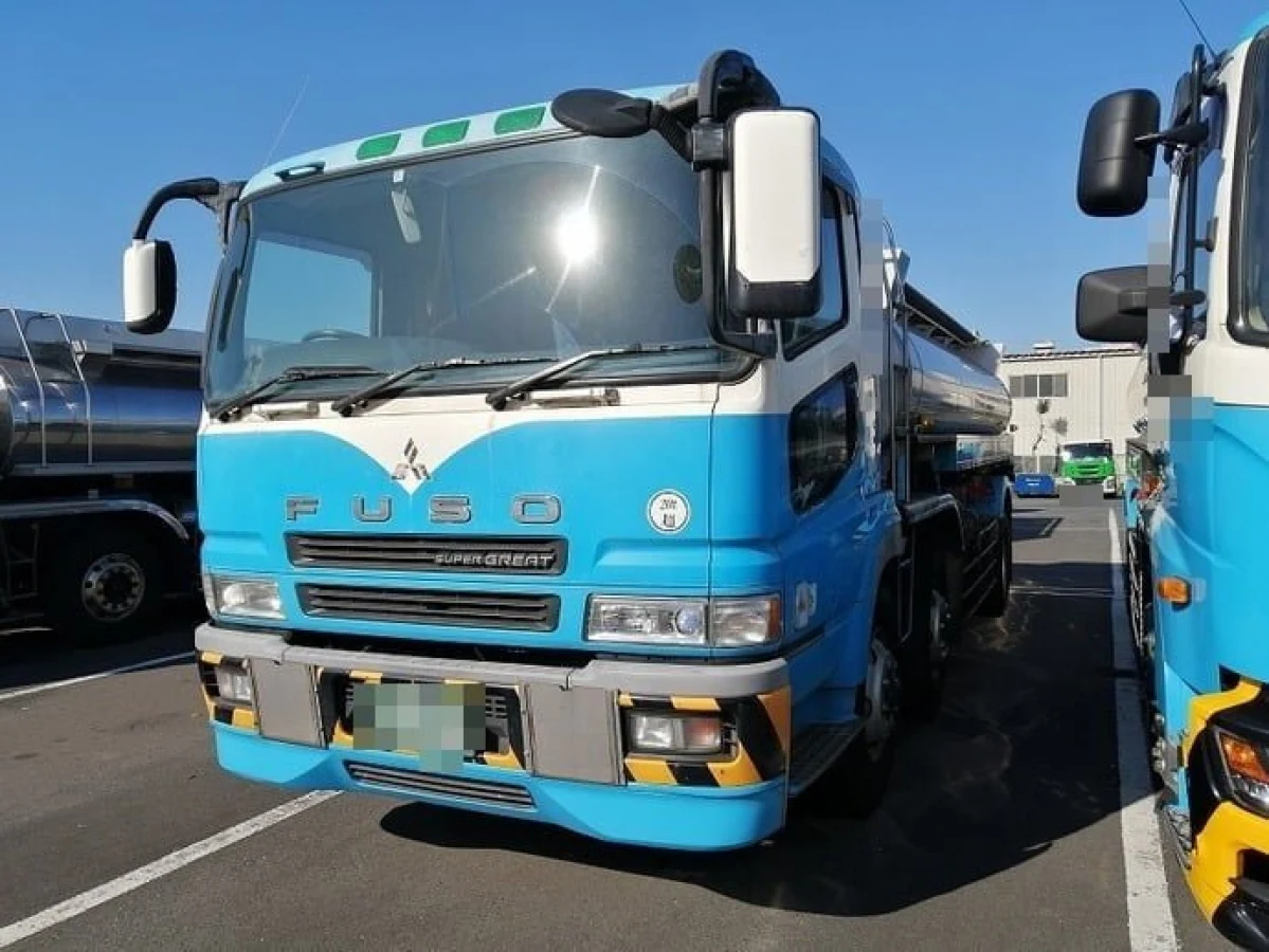 2002 Mitsubishi Fuso Super Great tank truck KL-FT50JNY (No.920787) for export from Japan