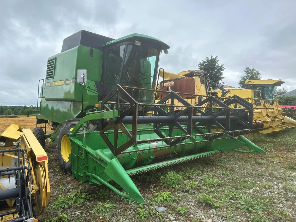 JOHN DEERE 1075 COMBINE HARVESTER (No.J0794) for export from Japan