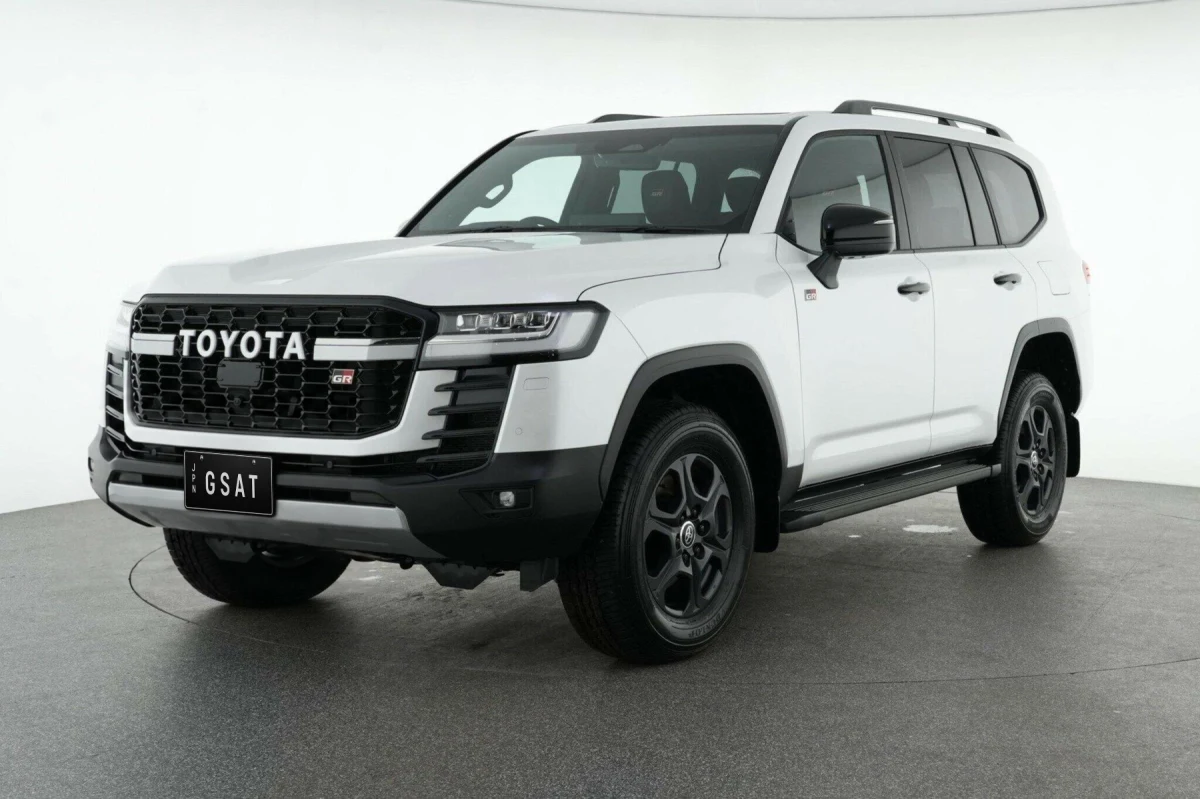 2026 Toyota Land Cruiser GR Sport Auto 4x4 for export from Japan
