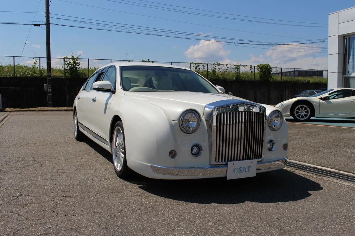 Luxury Galue Limousine | Japan Built for export from Japan