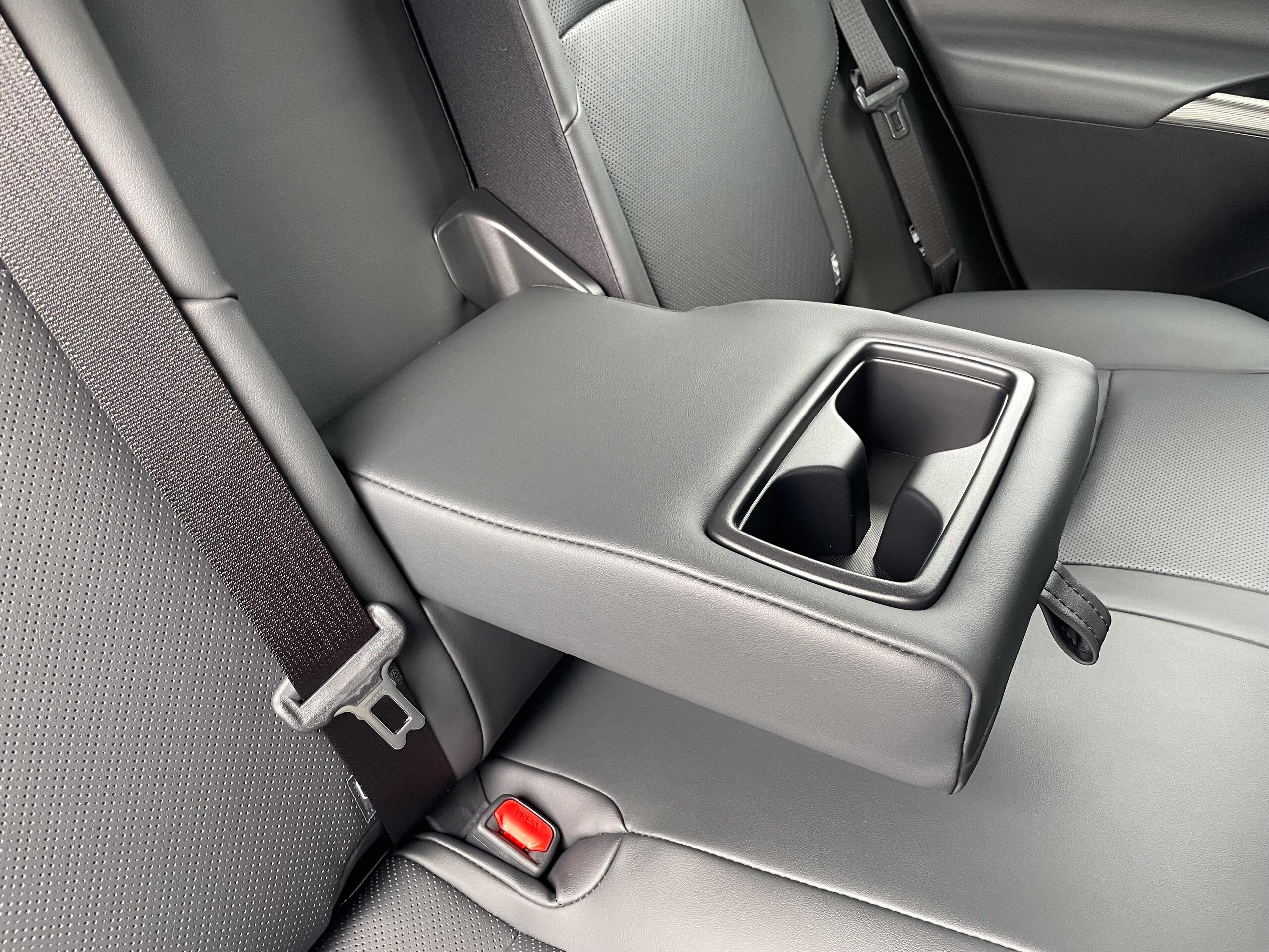 2026 Toyota Harrier 2.5 Hybrid Z Leather Package Nightshade for export from Japan
