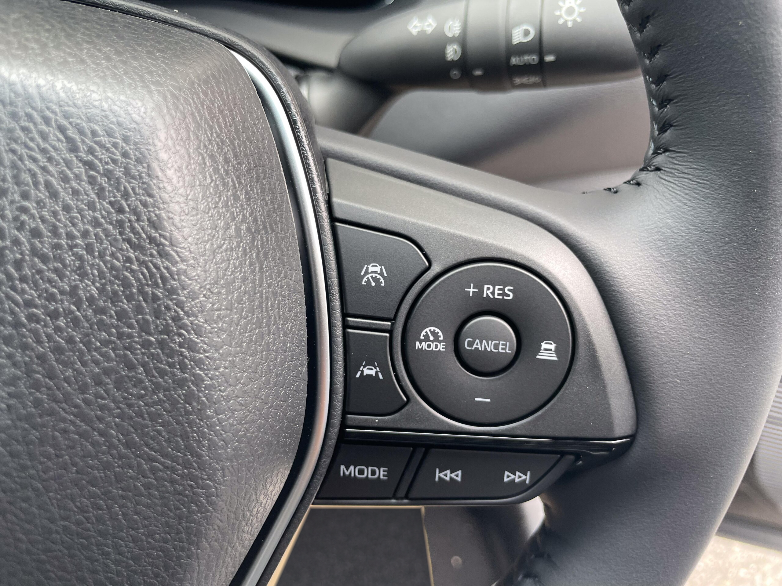 2026 Toyota Harrier 2.5 Hybrid Z Leather Package Nightshade for export from Japan