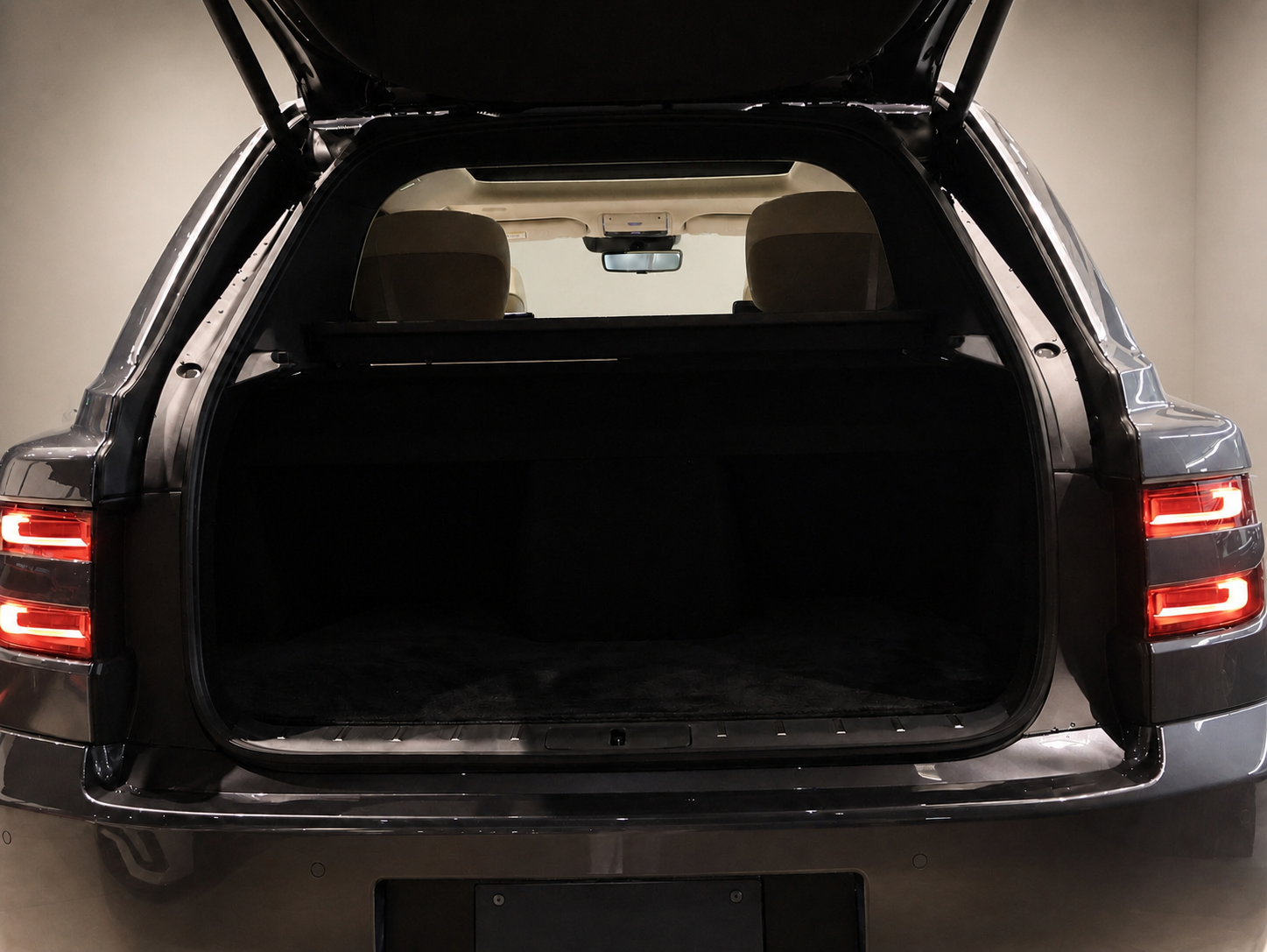 2025 Toyota Century SUV 3.5L Plug-in Hybrid 4WD 4-Seater for export from Japan