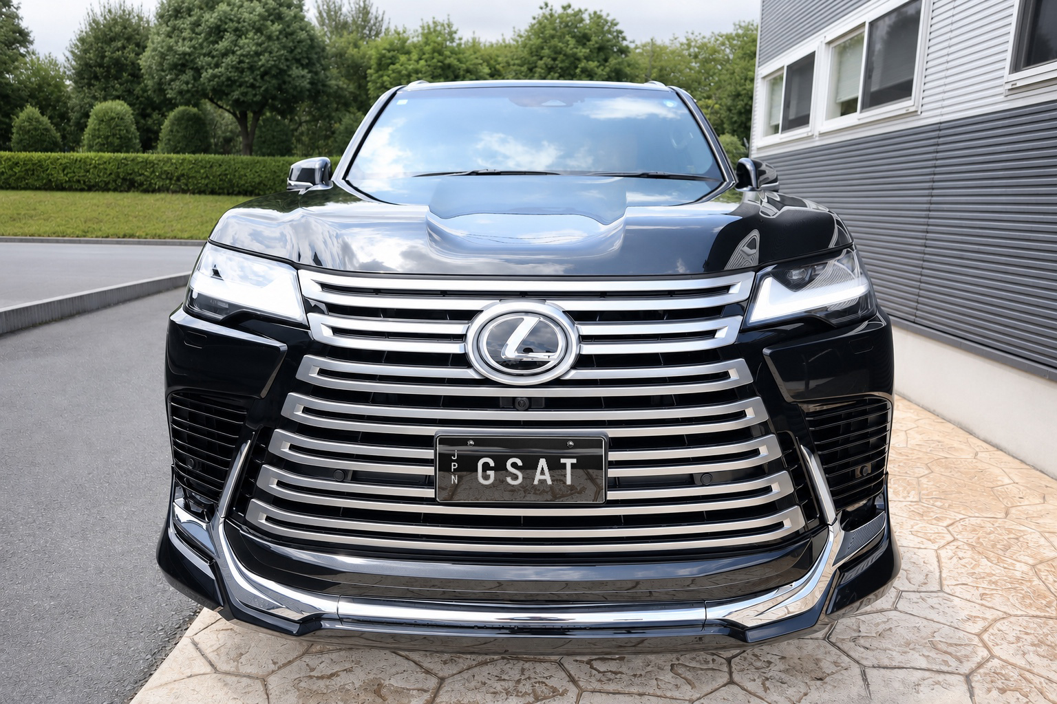 2026 Lexus LX 700h 4WD / Modellista, Mark Levinson & Rear Entertainment JDM for export from Japan