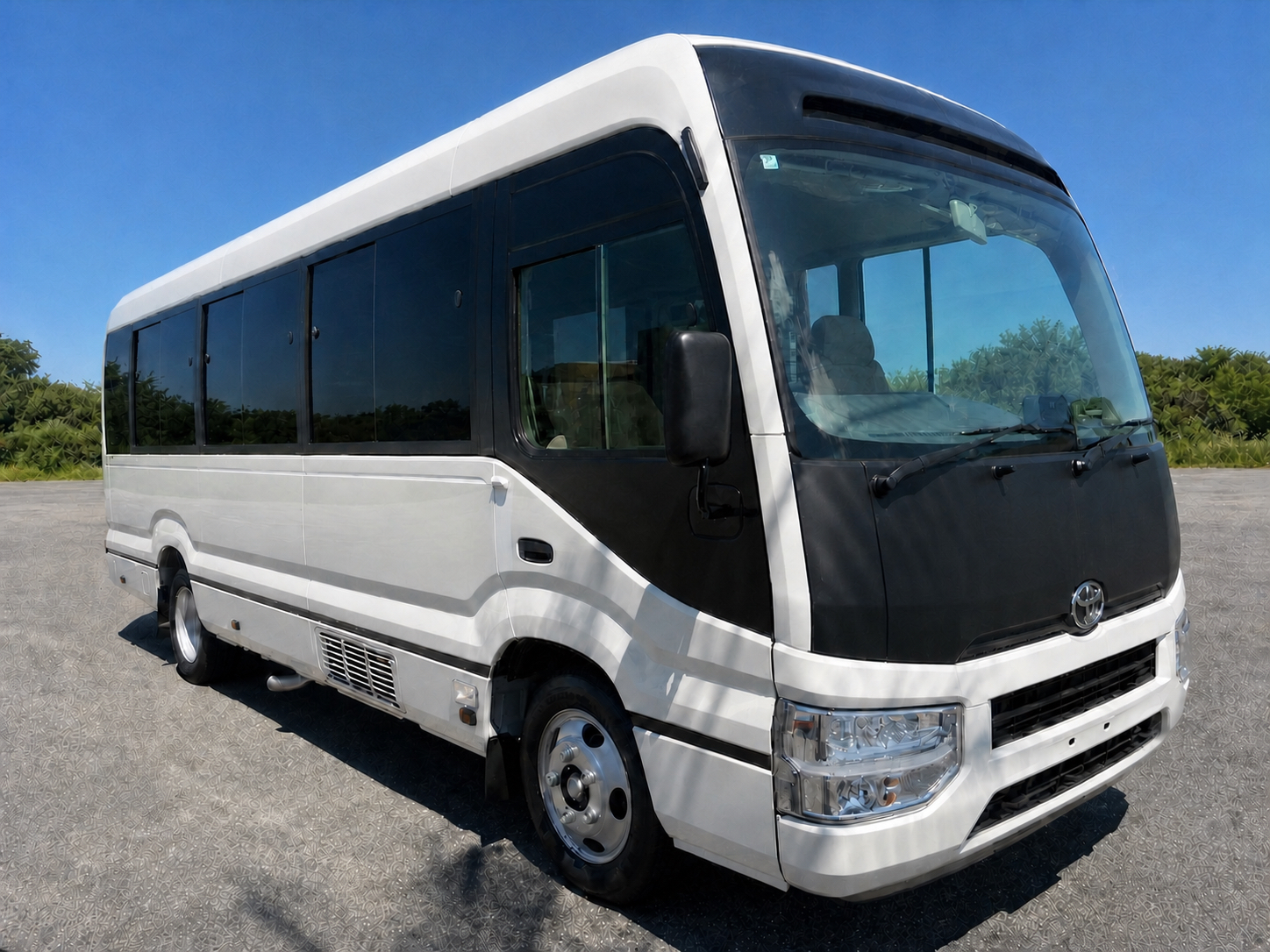2026 Toyota Coaster Long / 25-Seater, Split Rear Doors & Automatic Swing Door JDM for export from Japan