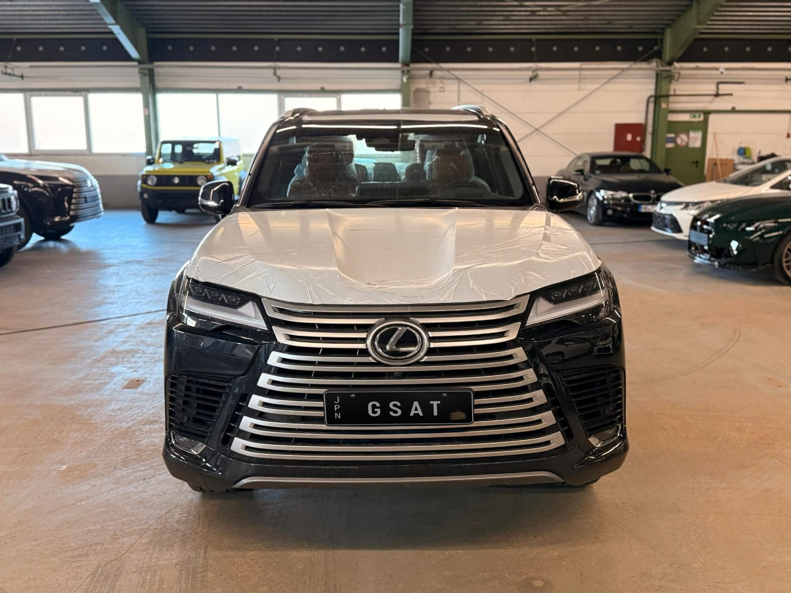 2026 Lexus LX 500d VIP 4-Seater / 3.3L Twin-Turbo Diesel AWD for export from Japan