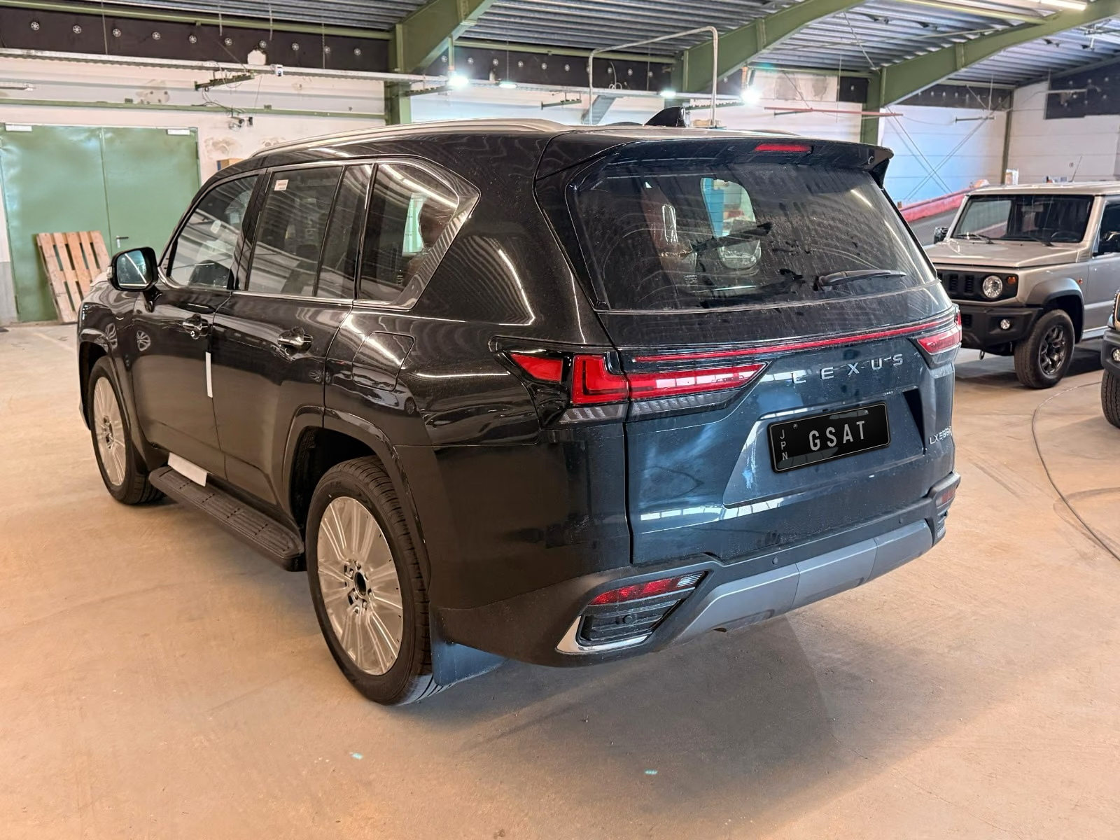 2026 Lexus LX 500d VIP 4-Seater / 3.3L Twin-Turbo Diesel AWD for export from Japan