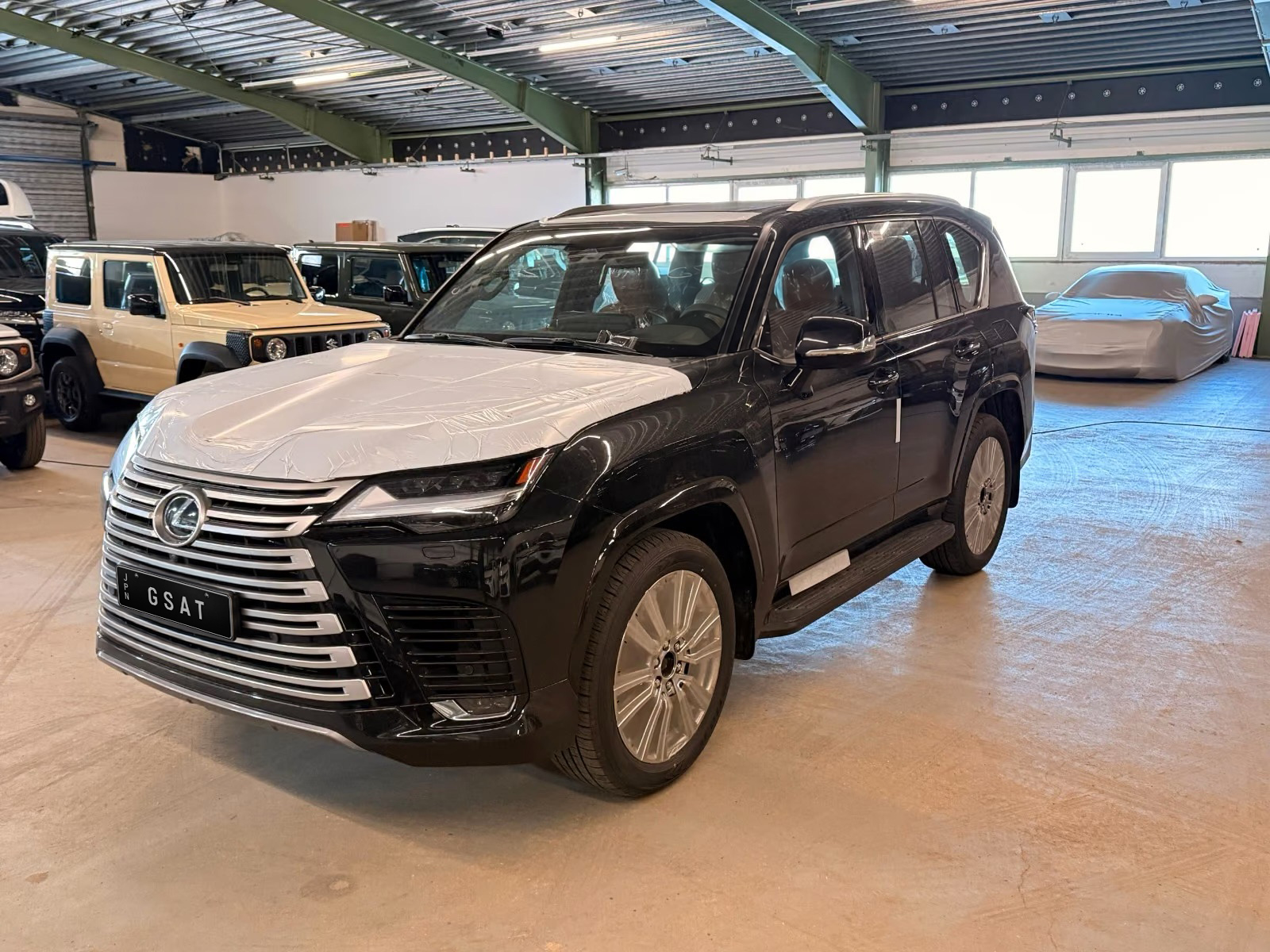 2026 Lexus LX 500d VIP 4-Seater / 3.3L Twin-Turbo Diesel AWD