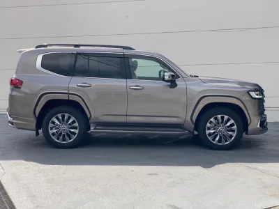 2026 TOYOTA LAND CRUISER 300 ZX 4WD