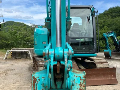 KOBELCO SK75SR-3 EXCAVATOR