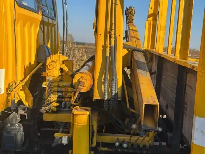 HINO RANGER DOUBLE CABIN WITH CRANE — FOR EXPORT for export from Japan