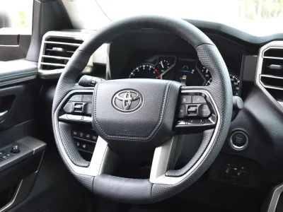 2022 US Toyota Tundra Crew Max SR5 L 4WD 3.5L Turbo Engine (Magnetic Gray) (No.J0575)