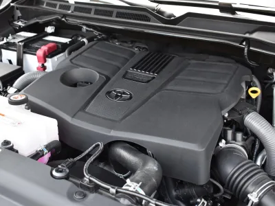 2022 US Toyota Tundra Crew Max SR5 L 4WD 3.5L Turbo Engine (Magnetic Gray) (No.J0575)