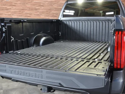 2022 US Toyota Tundra Crew Max SR5 L 4WD 3.5L Turbo Engine (Magnetic Gray) (No.J0575)