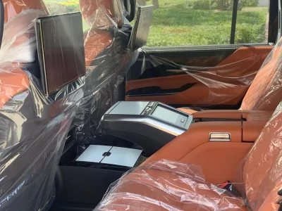 2022 Brand New Lexus LX600 7 Seats LHD VIP Pkg (No.689506) for export from Japan