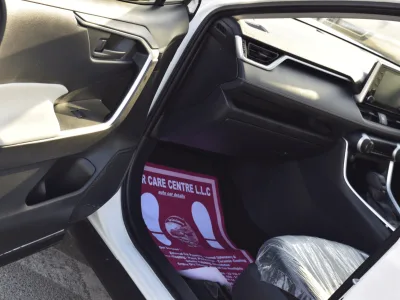 Toyota RAV4 Hybrid Leather White 2020 (No-830704) for export from Japan
