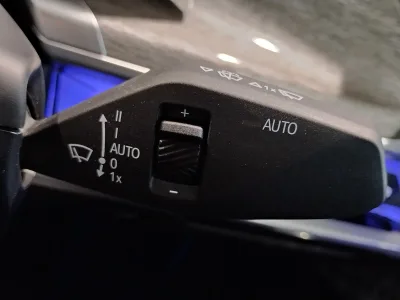 2025 BMW i7 eDrive for export from Japan