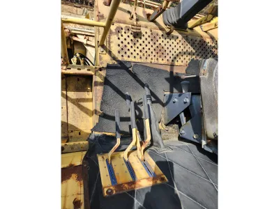 New Holland 8050 Combine Harvester (No.J0885) for export from Japan