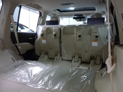 2025 TOYOTA LAND CRUISER LC300 ZX 4WD | MODELLISTA AERO for export from Japan