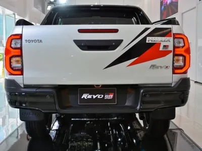 2022 RHD Toyota Hilux GR Sport double cab ( Pickup ) 2.8 automatic 4×4 ( No.560462) for export from Japan