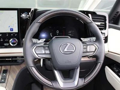 2025 Lexus LM 500h EXECUTIVE AWD (No.620975) for export from Japan