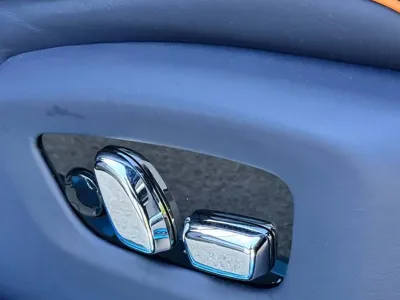 2025 Rolls-Royce Spectre: The Epitome of Luxury and Innovation (No.960966) for export from Japan