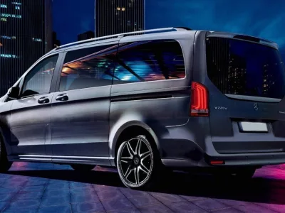 2022 Mercedes-Benz V 220 d AVANTGARDE Extra-long Black Suite Mini- Van (No.J0571) for export from Japan