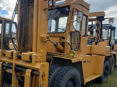 Komatsu for export from Japan