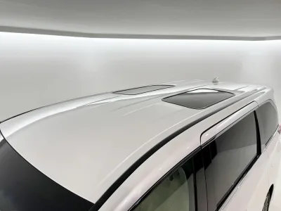 2025 Lexus LM 500h Version L 4WD for export from Japan