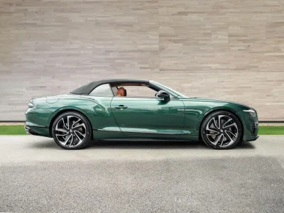 2026 Bentley Continental GTC 4.0 V8 Plug-in Hybrid for export from Japan