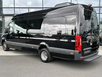 2026 Mercedes-Benz Sprinter 519 ELWB Minibus RWD — 21 Seats for export from Japan