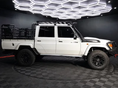 2020 Toyota Land Cruiser 79 LX V8 / 4.5D Double Cab RHD for export from Japan