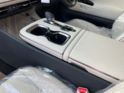 2025 Lexus LM 500h Executive 4WD Modelista MPV (No.960946) for export from Japan