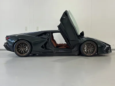2025 LAMBORGHINI REVUELTO for export from Japan