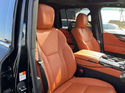 2025 Lexus LX 600 Executive 4WD Modellista Aero (No.9601035) for export from Japan