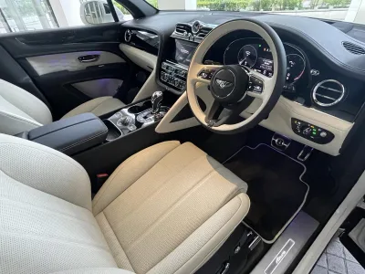 2025 BENTLEY BENTAYGA EWB AZURE (No.103838) for export from Japan