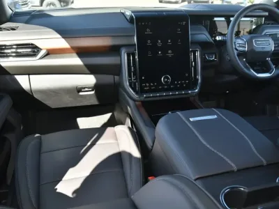 2025 GMC YUKON DENALI for export from Japan