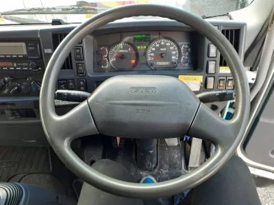 2001 Isuzu Giga large with crane KL-CYJ51W3 (No.920769) for export from Japan