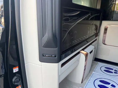 2025 Lexus LM 500h Executive 4WD Modelista MPV (No.960946) for export from Japan